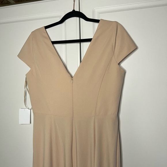 Amsale Viola Crepe Bridesmaid NWT Dress - Picture 8 of 9